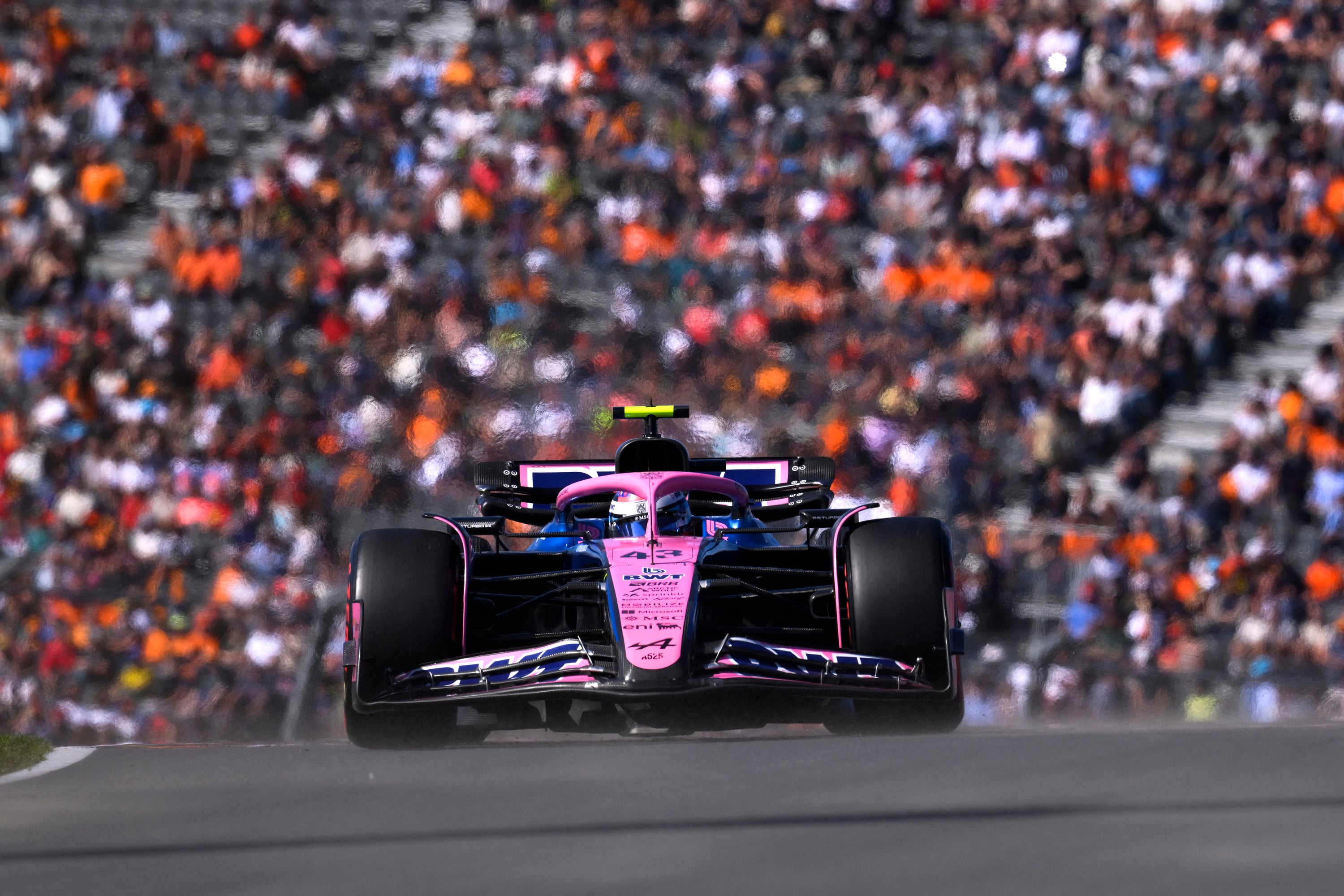 Colapinto y Alpine, una relación complicada.