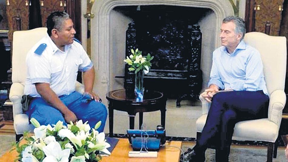 Luis Chocobar fue homenajeado por el presidente Mauricio Macri en la Casa de Gobierno.