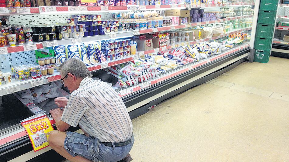 Los precios de los productos necesarios para cubrir la canasta siguen su alza.