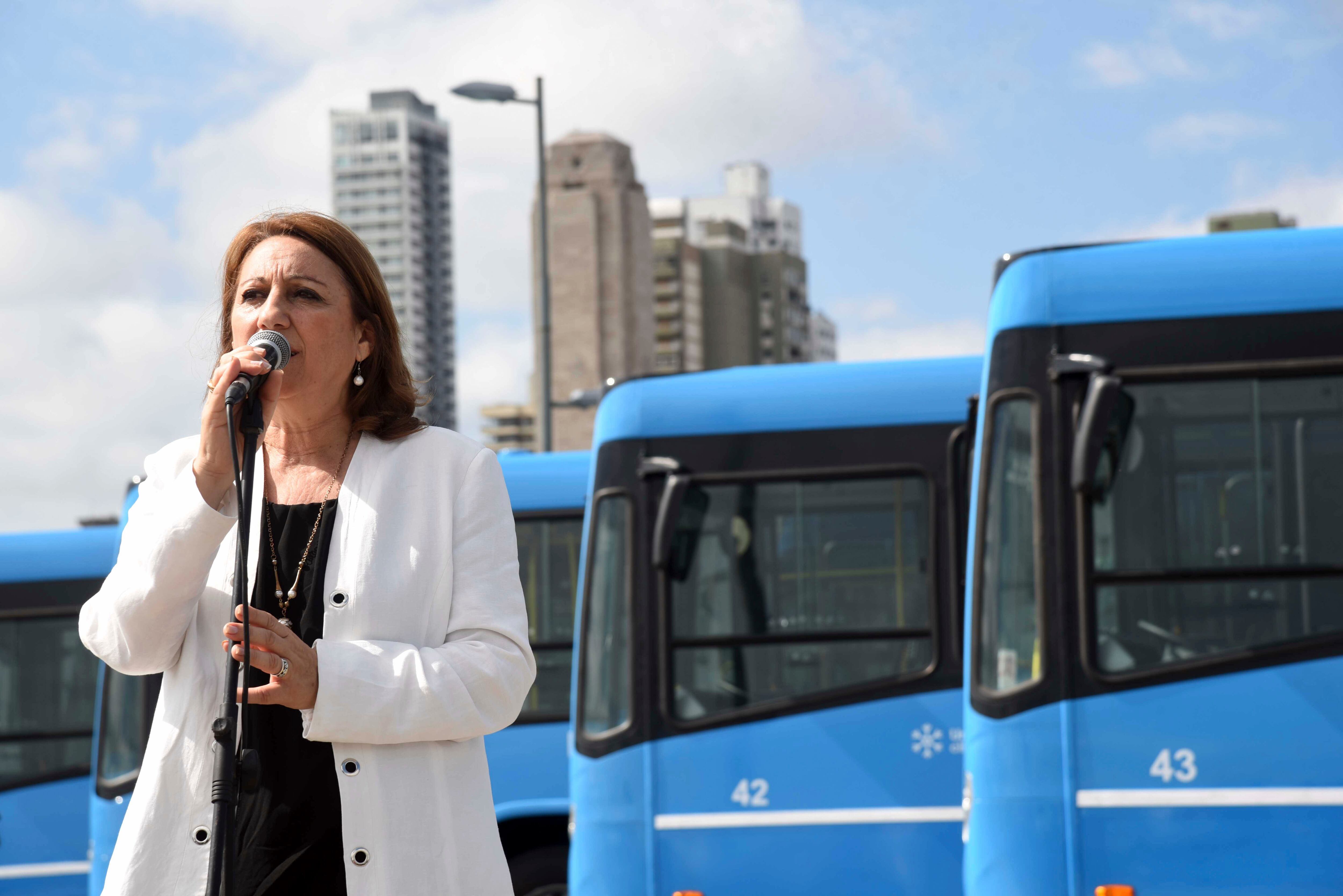 Fein subrayó que se renovó la totalidad de la planta de colectivos de la ciudad.