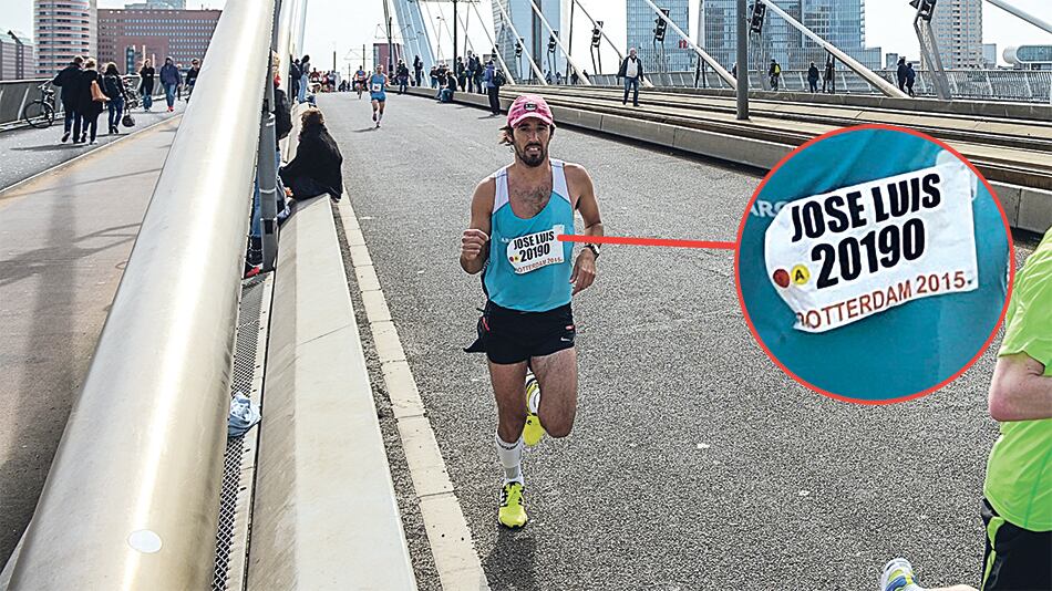 Alejandro Luchik, sobre el puente Erasmo (km 28 aprox.) corre en soledad.