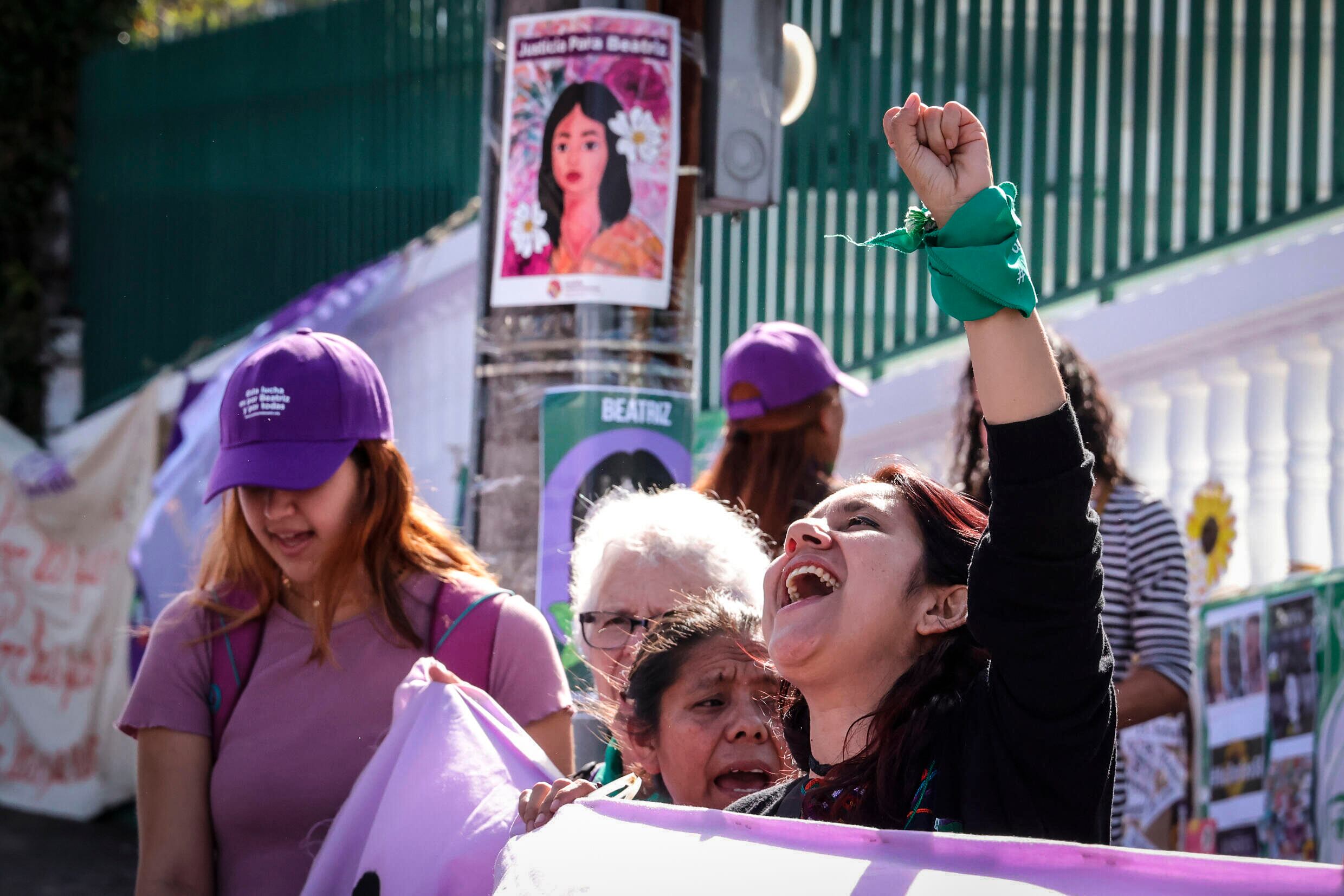 Los grupos feministas celebran el fallo en el caso Beatriz.