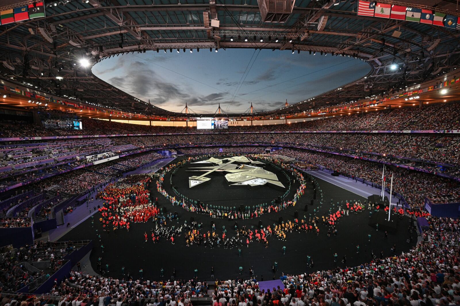 El Stade de France estuvo a pleno para el cierre