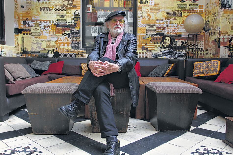 “Tengo miedo de empezar a escribir una novela y abandonar el teatro”, confiesa Carey.