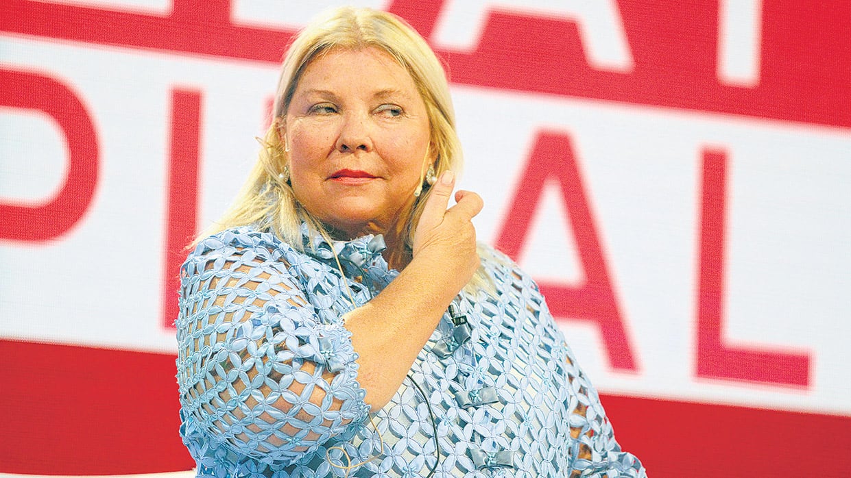 Elisa Carrió quedó en el ojo de la tormenta con sus dardos al radicalismo.