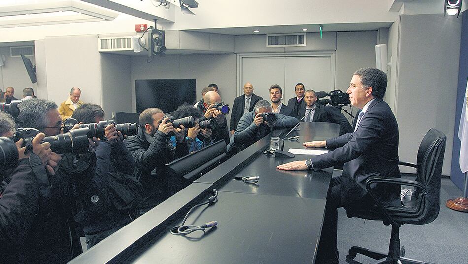 El ministro de Hacienda, Nicolás Dujovne, afirmó que “el acuerdo con el FMI no aumenta el endeudamiento”.