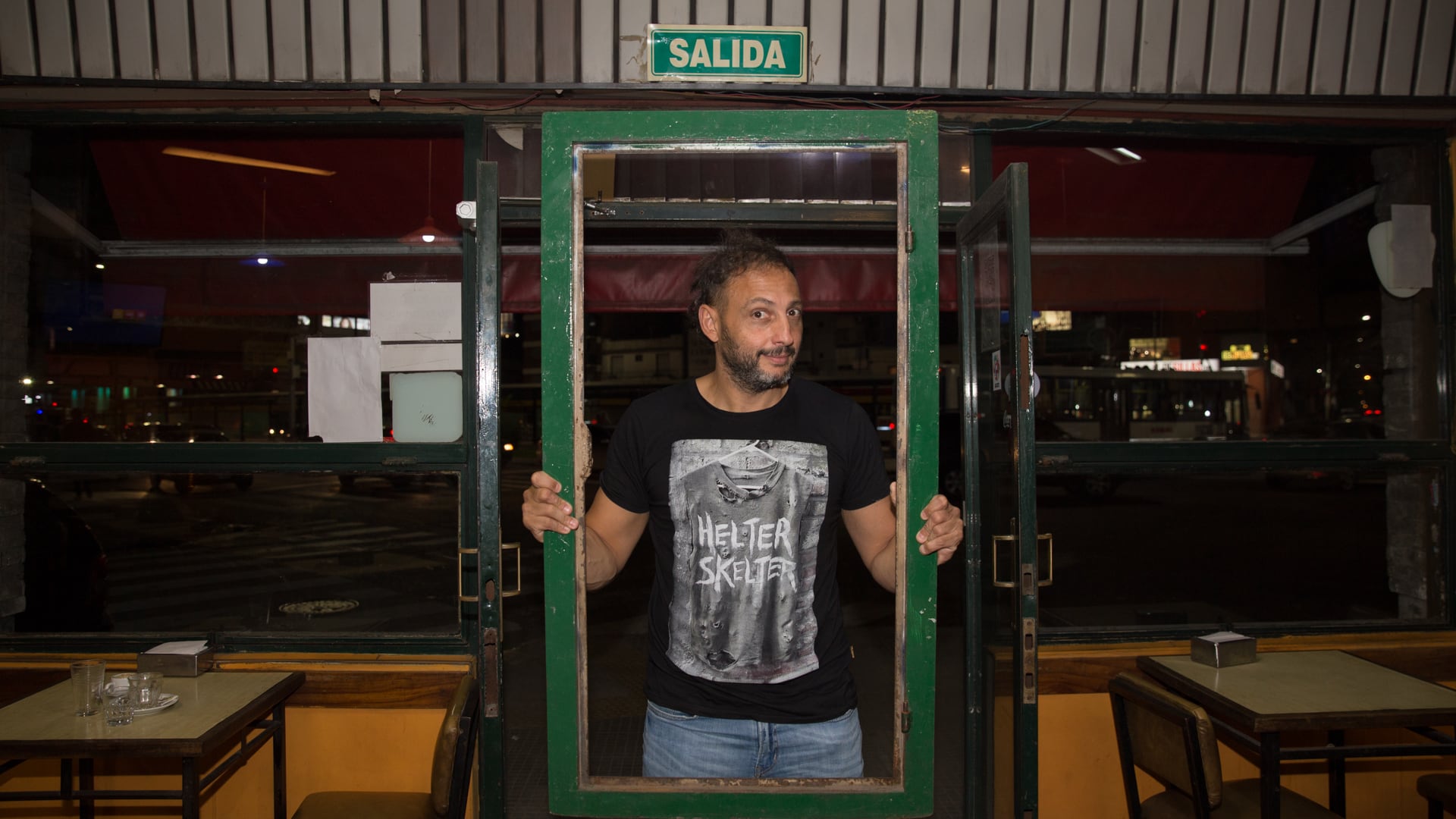 Staltari sigue componiendo personajes marginales pero entrañables, como ya hizo en "Okupas" y "Sol negro".