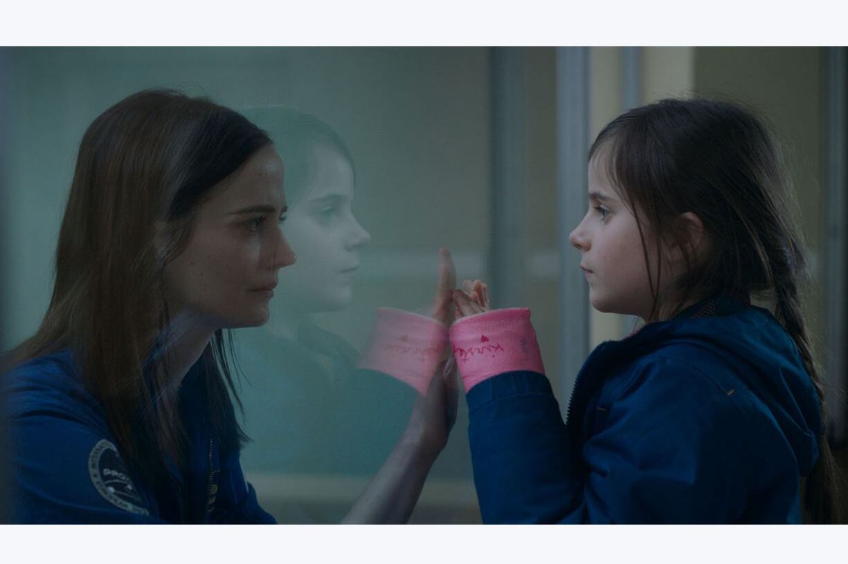 Eva Green realiza un trabajo extraordinario, tan contenido como sutilmente expresivo.