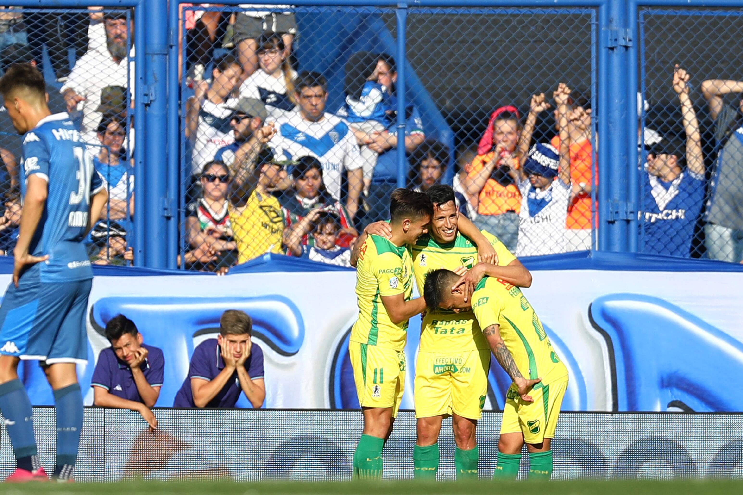 El Halcón festejó en Liniers.
