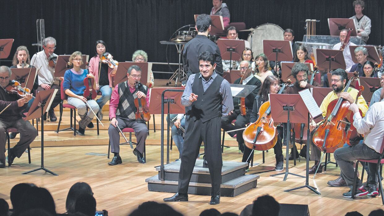 En sus últimas actuaciones en el CCK, la orquesta se presentó en ropa de calle, a modo de protesta.