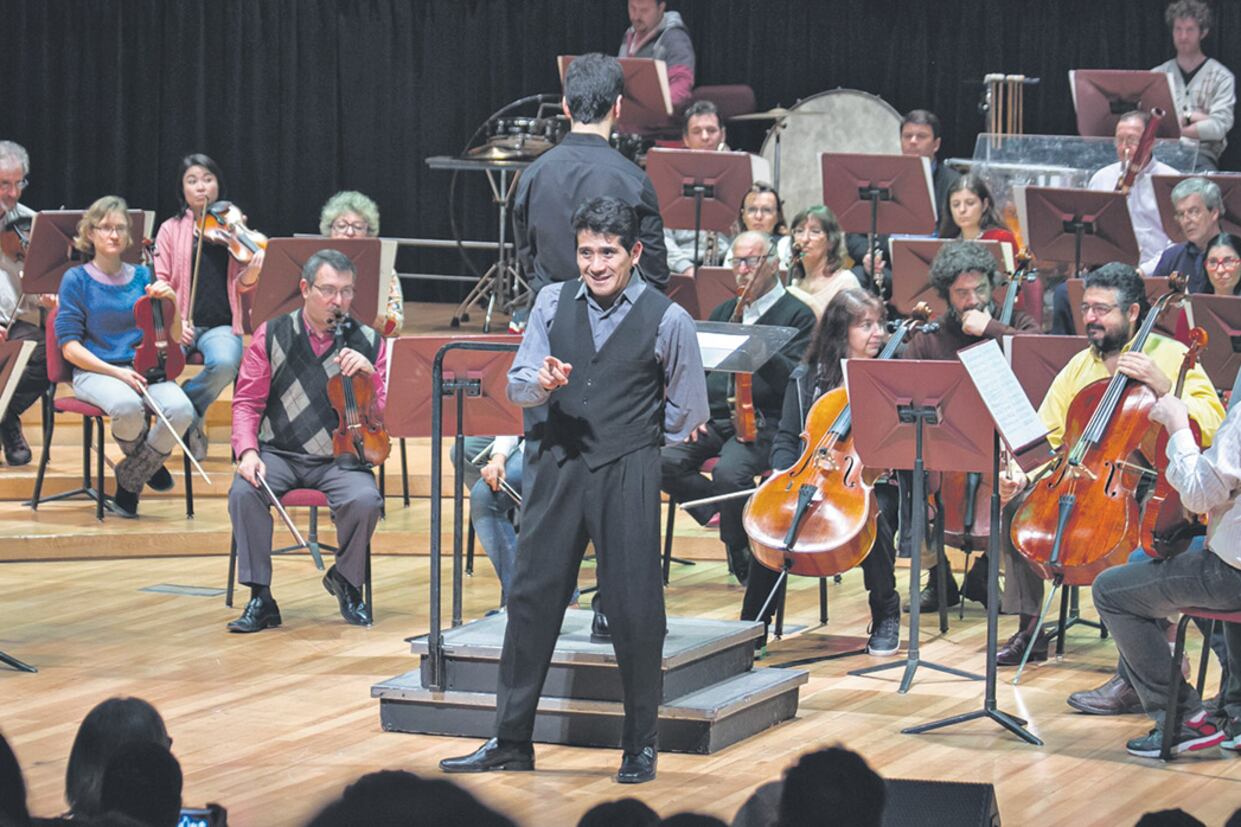 En sus últimas actuaciones en el CCK, la orquesta se presentó en ropa de calle, a modo de protesta.