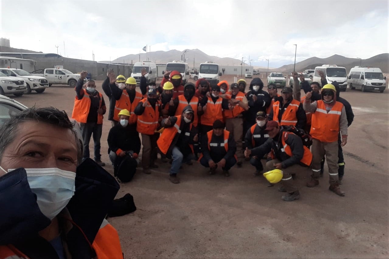 Protesta en el Salar del Hombre Muerto.