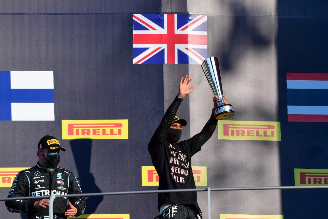 Hamilton pidió justicia por Breonna Taylor desde el podio del Gran Premio de la Toscana.