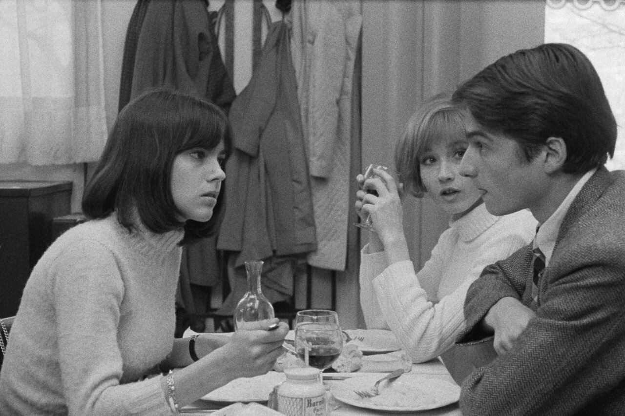 Chantal Goya, Marlène Jobert y Jean-Pierre Léaud en una escena de "Masculino femenino".
