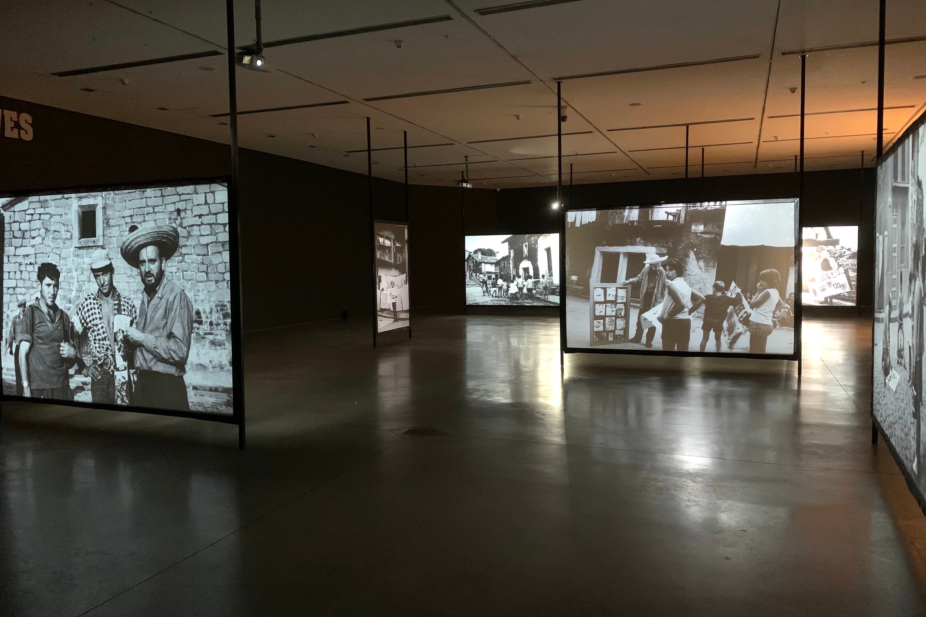 Vista de una de las salas de la muestra de Alberto Greco en el MAMBA.