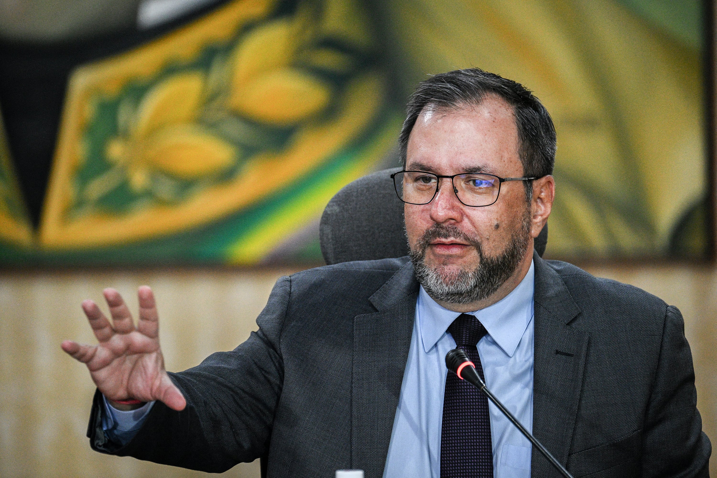 Para Yván Gil hay sectores que impulsan "un nuevo Guaidó"