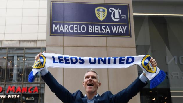David Madisson impulsó la calle Marcelo Bielsa en Leeds.