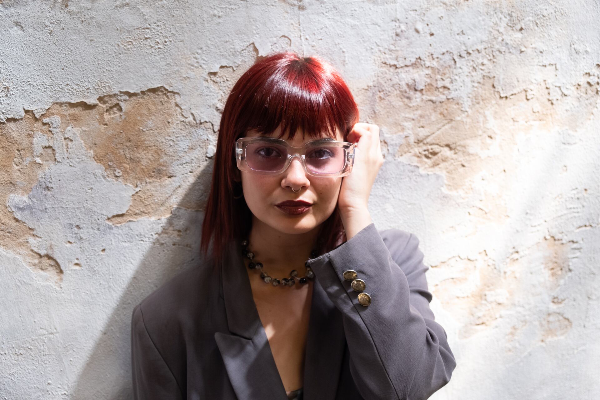 Mora Navarro había sido elogiada por Palo Pandolfo. Después, le puso voz a un tema en Siervo, su disco póstumo.