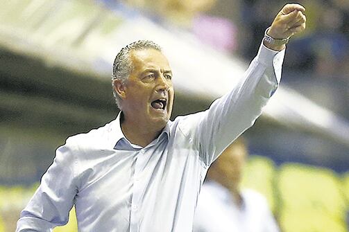 Gustavo Alfaro, DT de Boca.