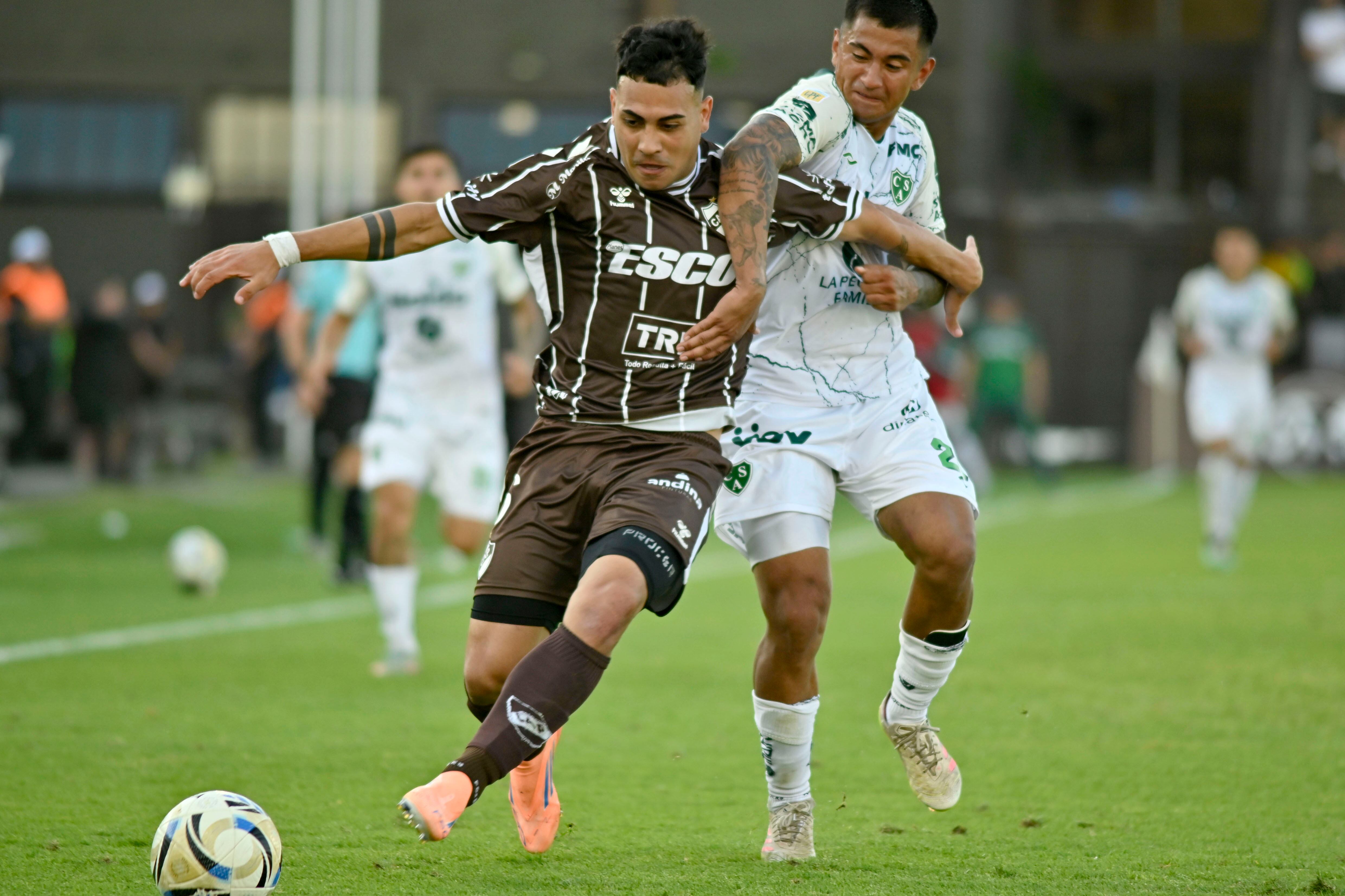 Igualaron el Calamar y el Verde