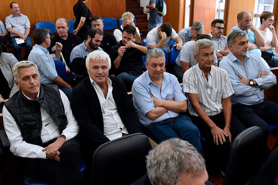 Roberto Gazze y Daniel Buyatti, en primera fila en el tribunal.