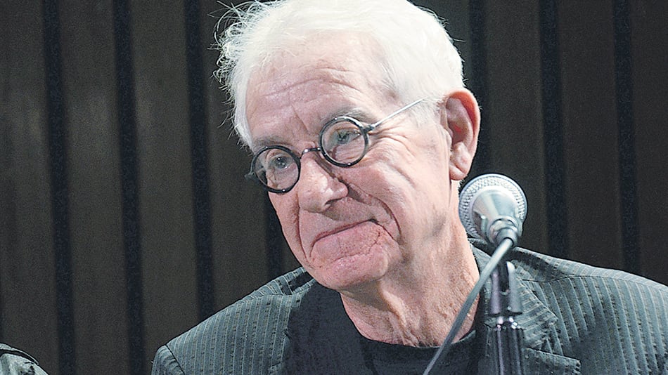 Greil Marcus durante su charla en la Biblioteca Nacional.