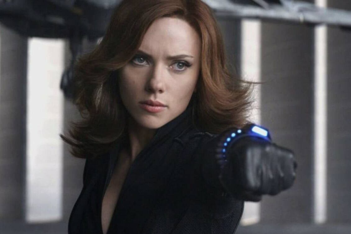 "Disney está lanzando películas como 'Black Widow' en Disney+ para aumentar sus suscriptores", se quejan los abogados de la actriz.