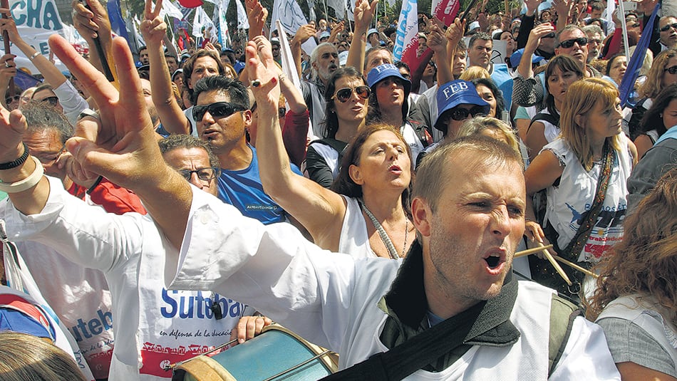 Desde el Frente de Unidad Docente anunciaron que presentarán una denuncia contra el gobierno de María Eugenia Vidal.