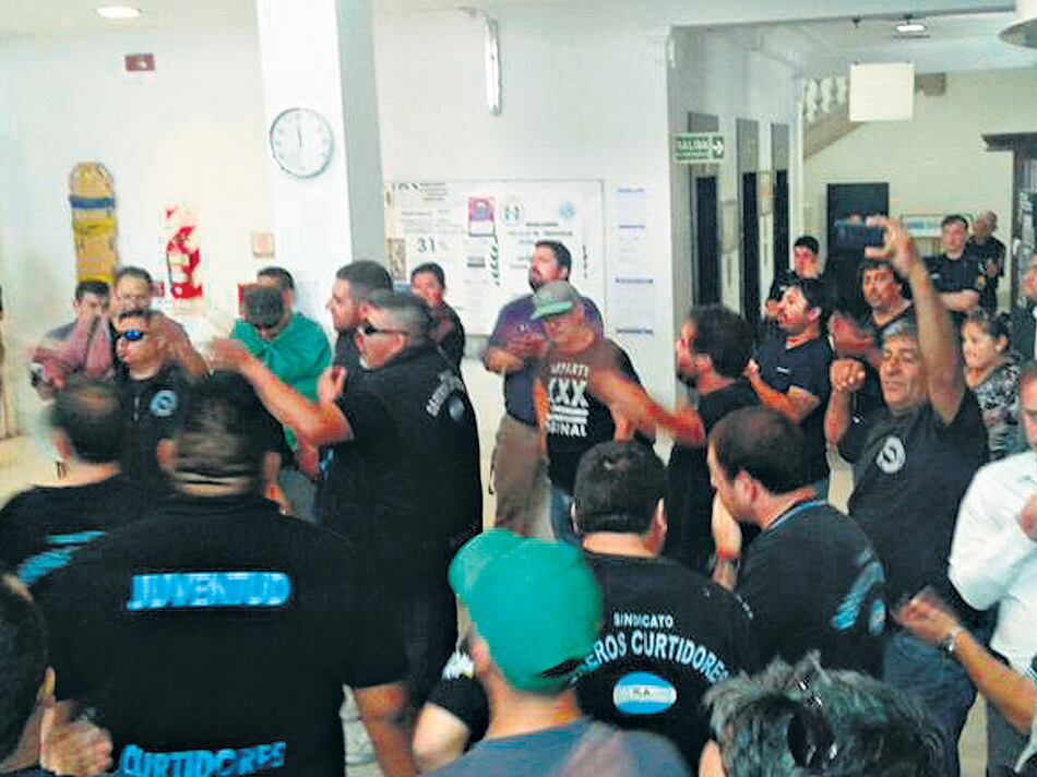 El Gobierno no cumplió con la norma que determinó el subsidio para firmas electrointensivas.