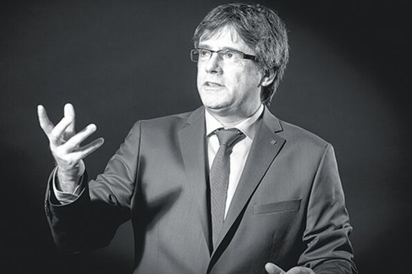 El Tribunal Supremo español confirmó ayer el procesamiento de Puigdemont y de otros 14 independentistas.