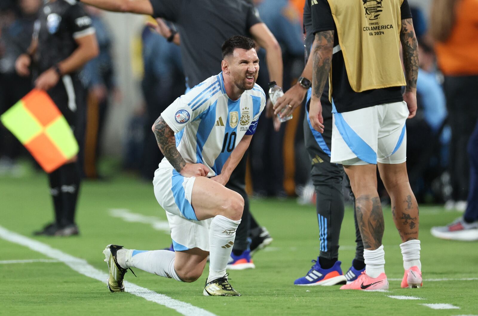 El momento que preocupó a todos, con Messo elongando el aductor