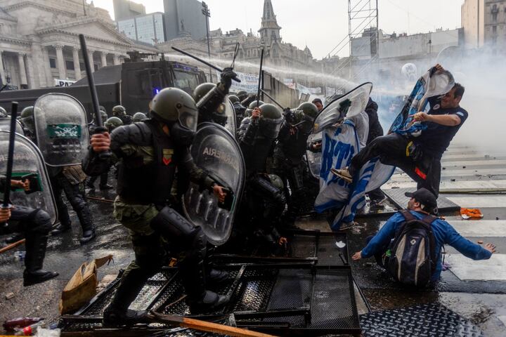 CAPITALISMO TOTAL Y DISTOPÍA POSFASCISTA 3 HE2DAYZQMJRGGYRSMIYDANRRHE