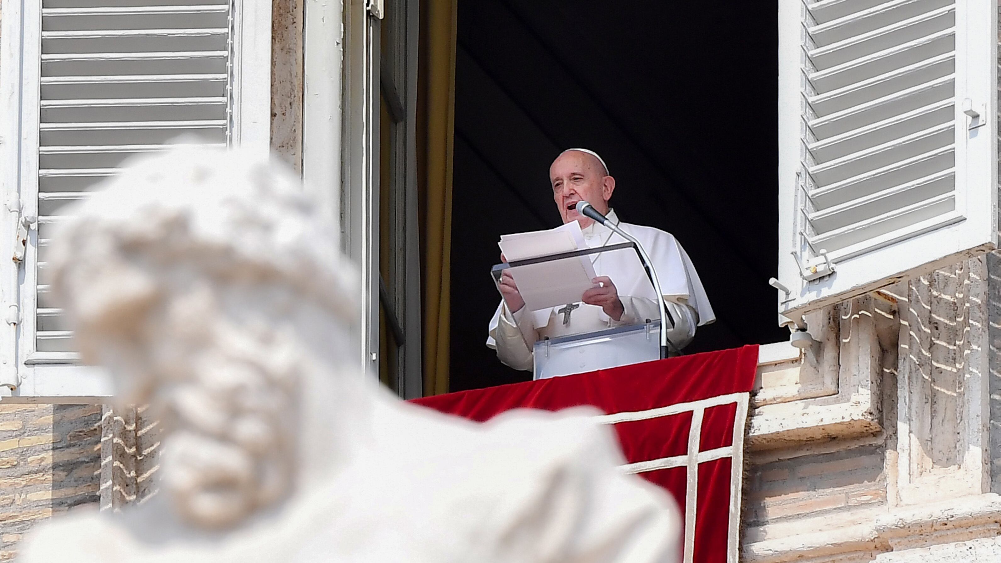 El Papa hizo el anuncio de manera sorpresiva después del rezo del Ángelus dominical,