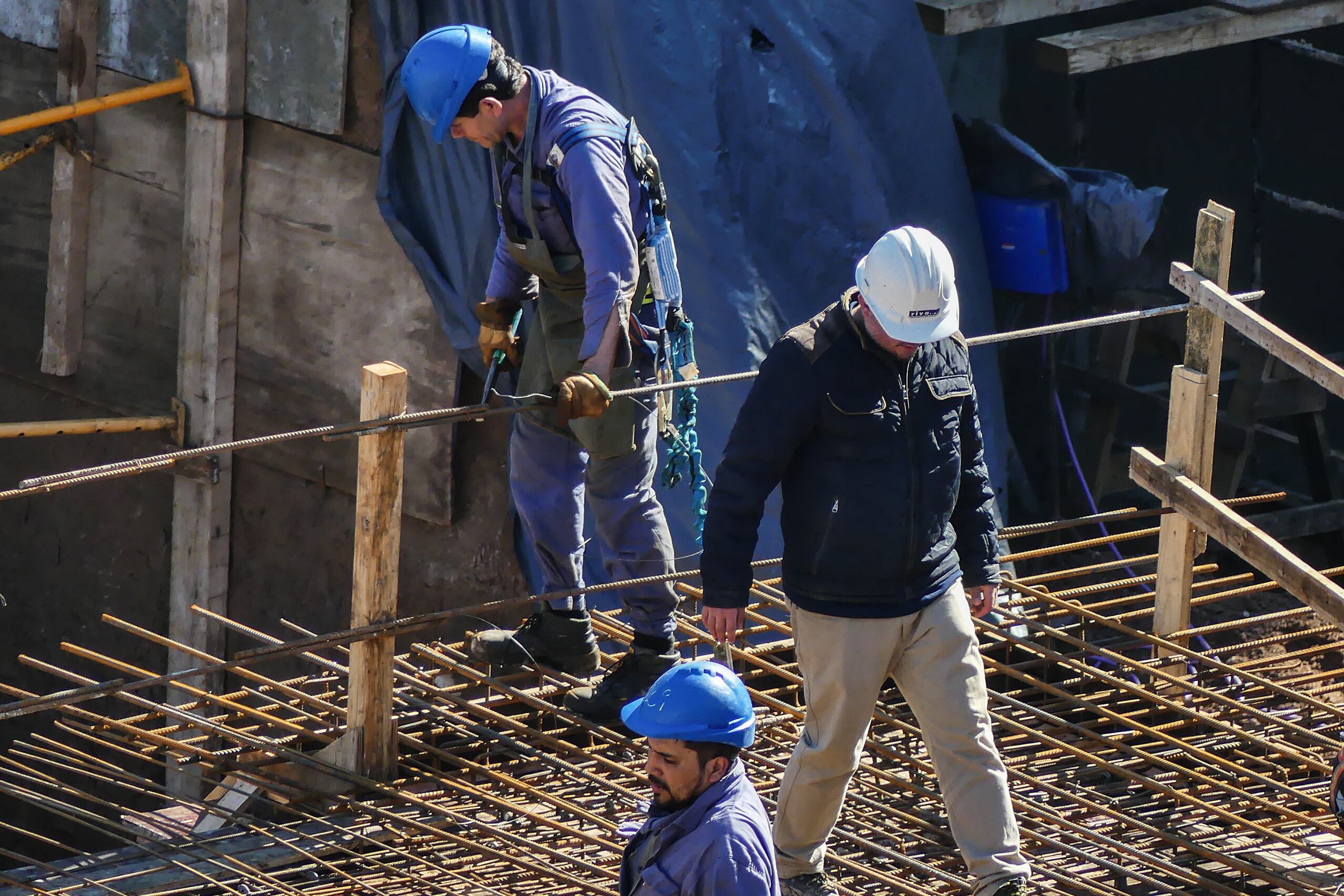 Con respecto a julio, la actividad retrocedió 2,6 por ciento. 