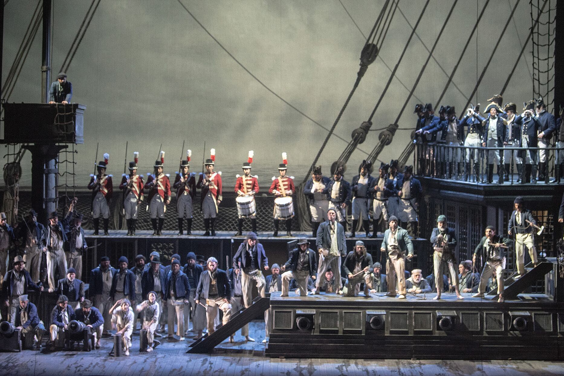 La puesta de Lombardero refleja con claridad el barco como cuerpo político. Crédito: Arnaldo Colombaroli