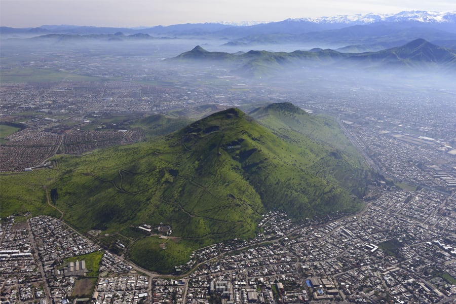 Cerro de Renca, antes La Chimba, tierra de indios, negros y mestizos en Chile. Imagen: Guy Wenborne.