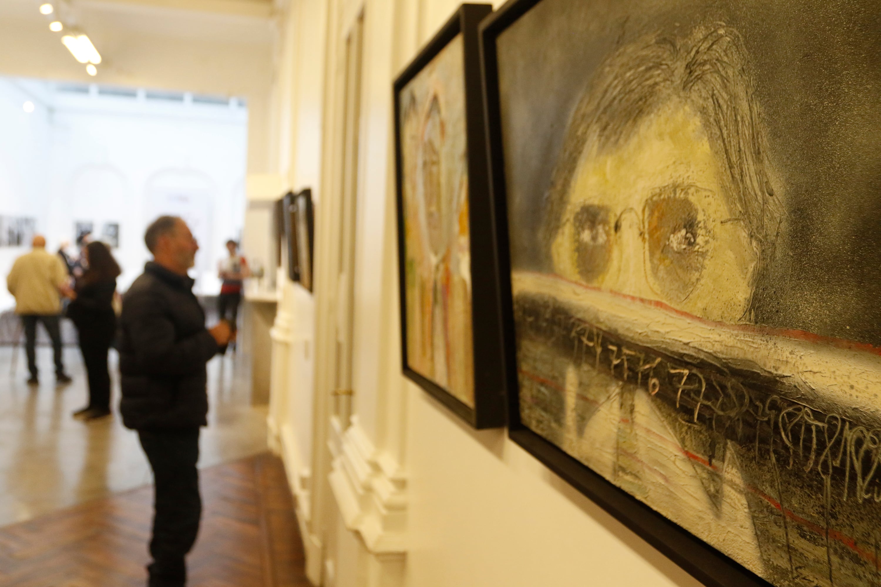 Realizadas entre 1976 y 1980, las obras reflejan la violencia política y social durante la dictadura cívico-militar