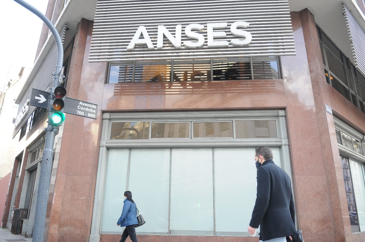 La Anses dispuso que las beneficiarias de la AUH cobrarán a partir del 10 de febrero.  