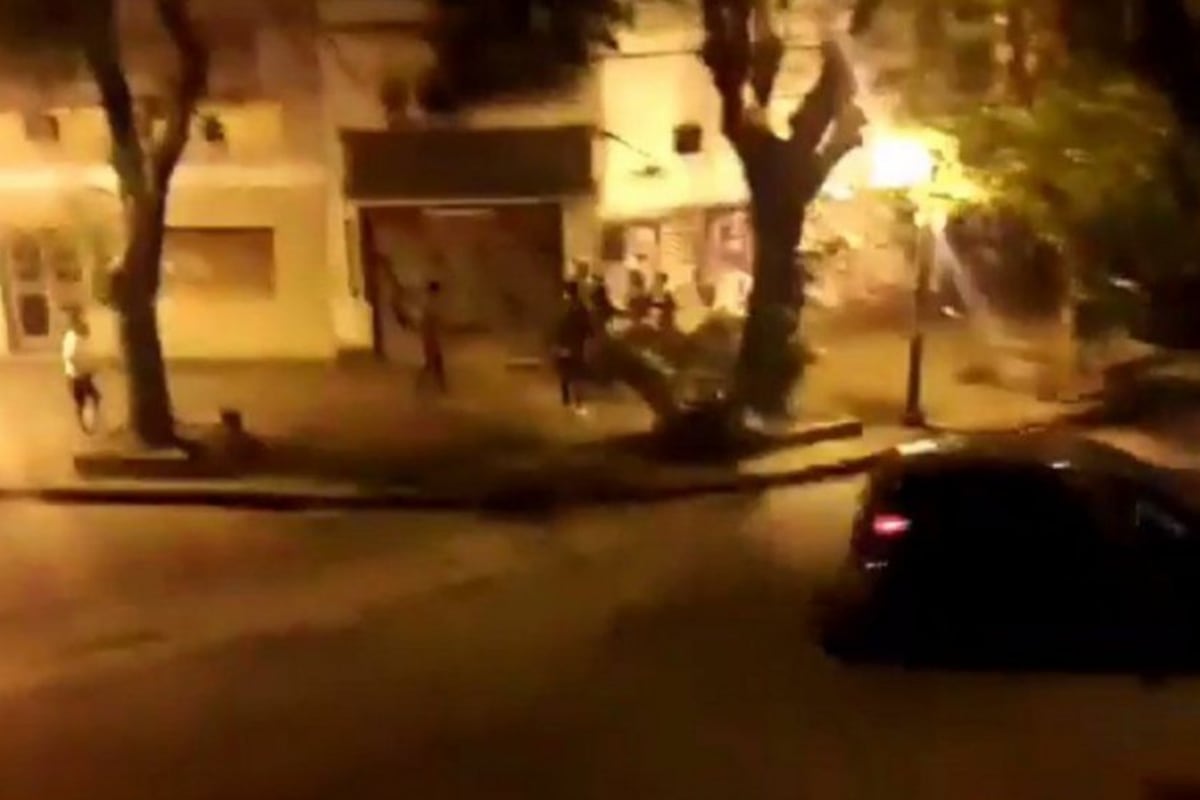 La fiesta, convocada en las calles 10 y 63, se promocionó en redes y por WhatsApp.