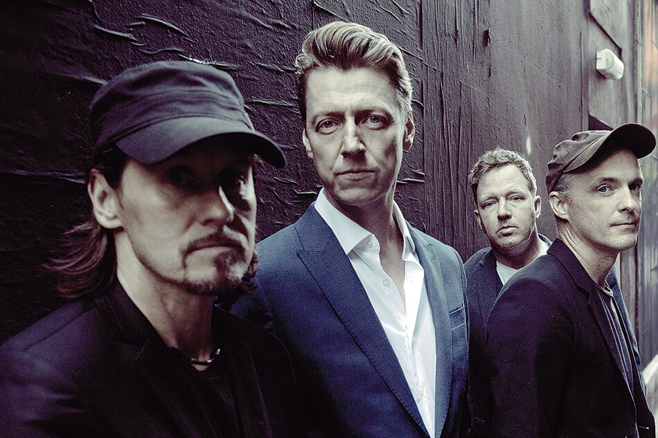 "El arte es lo más importante que tenemos", afirma Healy (derecha).