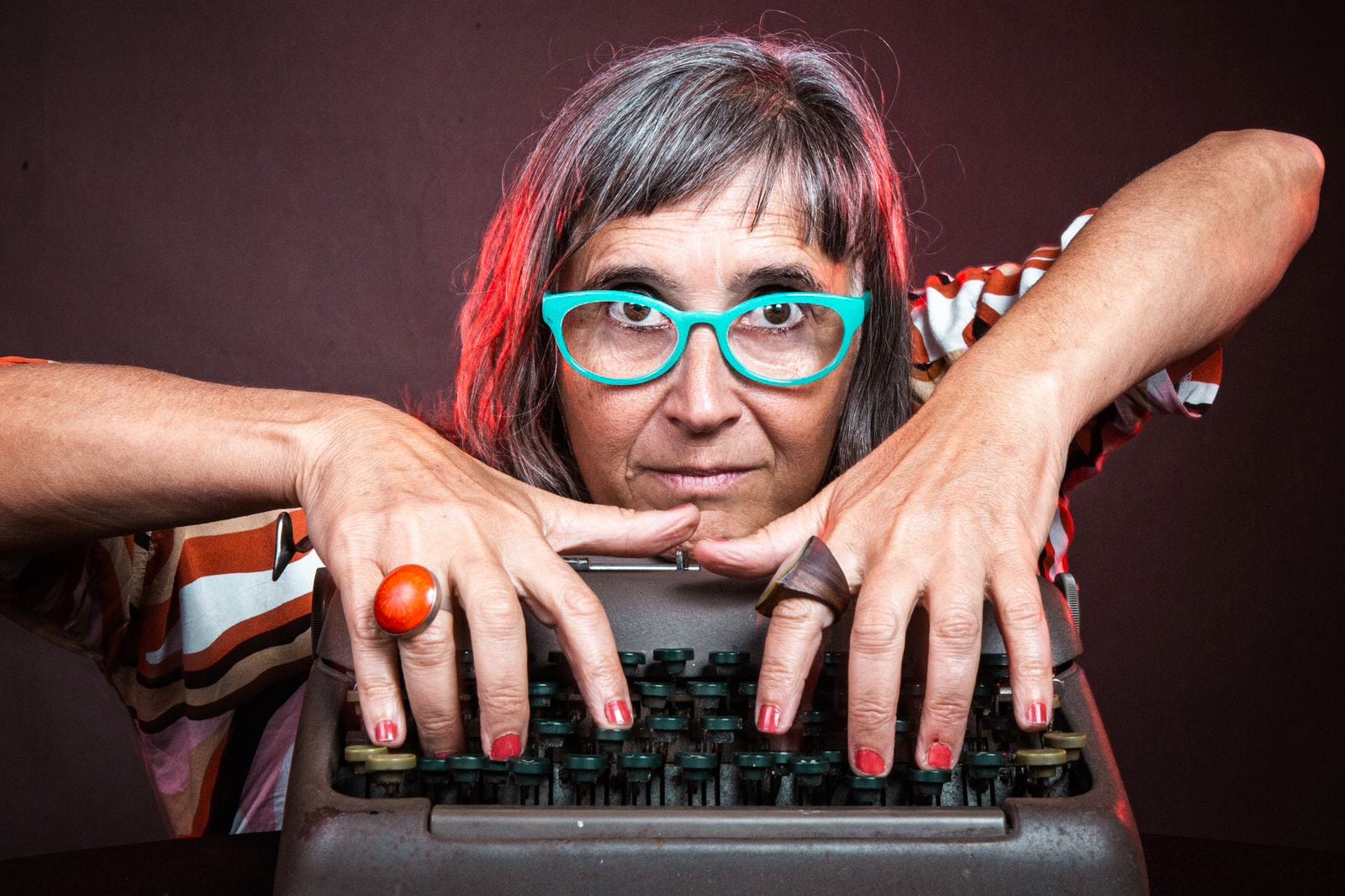 Paula Jiménez es poeta, periodista y narradora. Autora de varios libros, está preparando su obra reunida. 