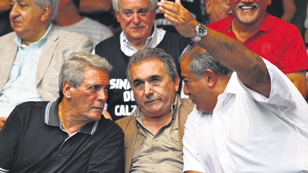 De la reunión con la Iglesia participarán Acuña y Schmid, pero no Daer porque está de viaje.