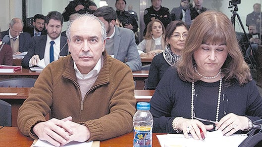 José López desarrolló un relato inverosímil sobre el origen de los dólares que tenía.