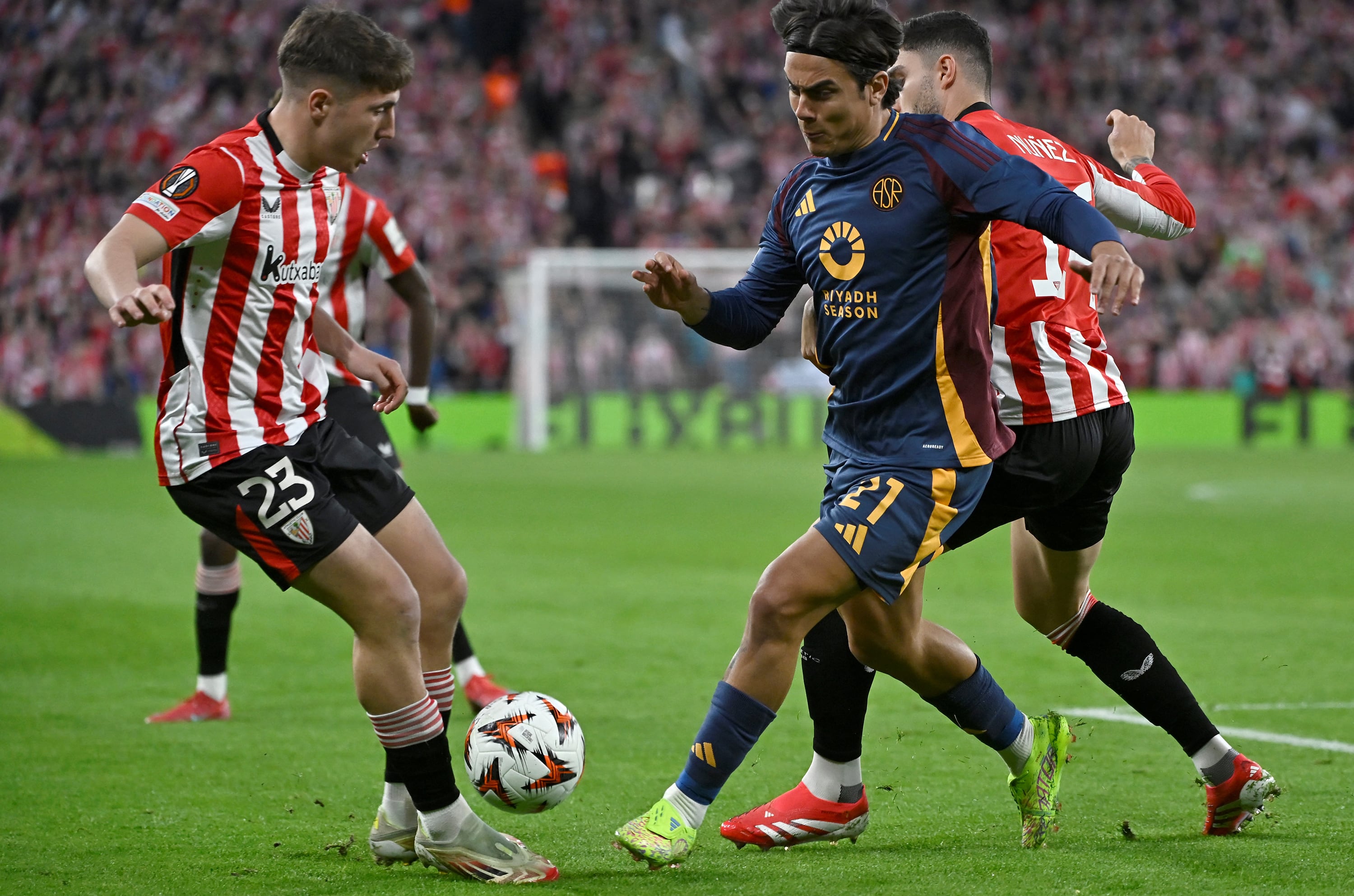 Dybala busca que la operación le corte la racha de lesiones continuas