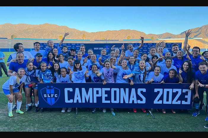 Las campeonas tras ganarle 1-0 a Sarmiento en San Luis.
