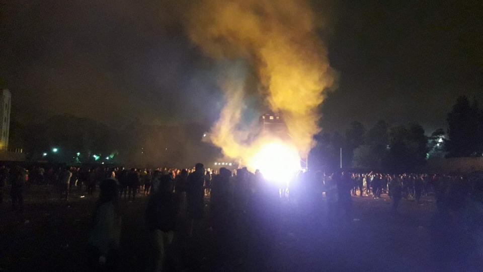 El productor del fallido concierto de Viejas Locas dice que no podrá devolver el dinero de las entradas.