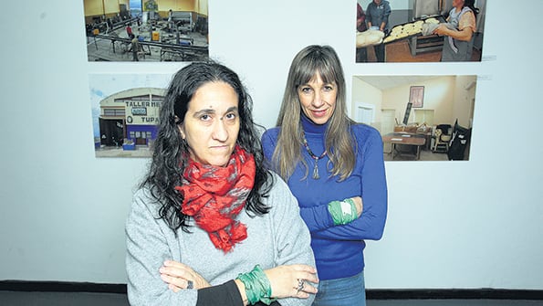 Silvana Lanchez y Laura González Vidal, en la muestra en la sede de la CTA.