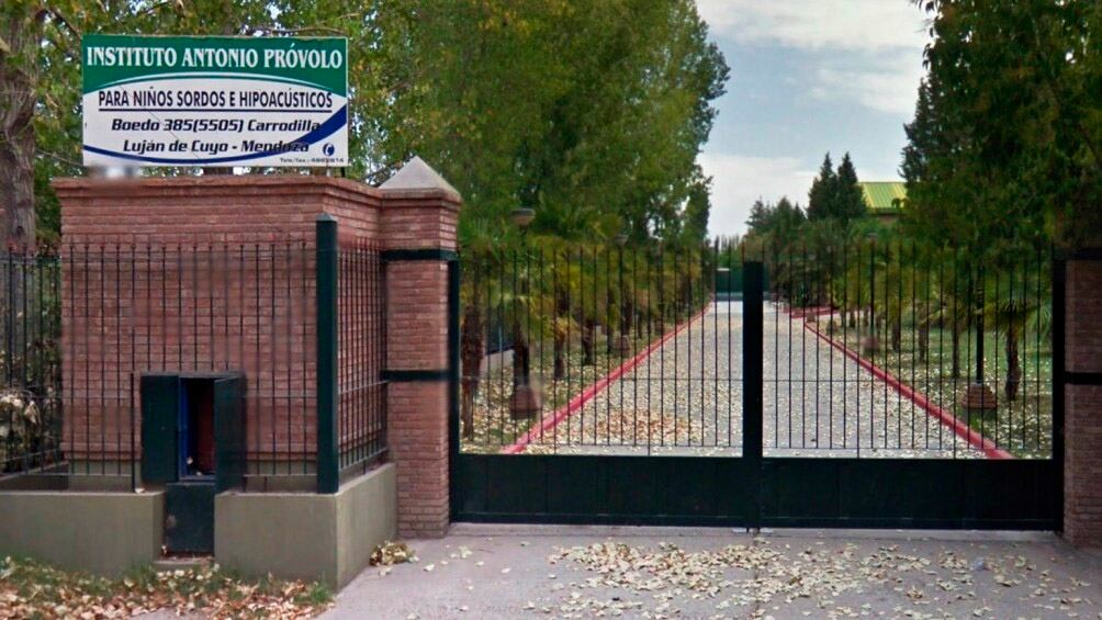 El sacerdote italiano, de 85 años, había sido denunciado también por cometer abusos en la sede del Instituto Próvolo en Verona.