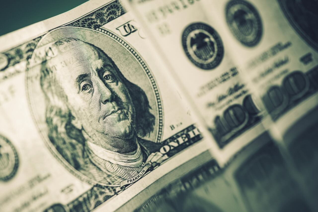 En el mercado de cambio los operadores estimaron que el Banco Central vendió 44 millones de dólares.