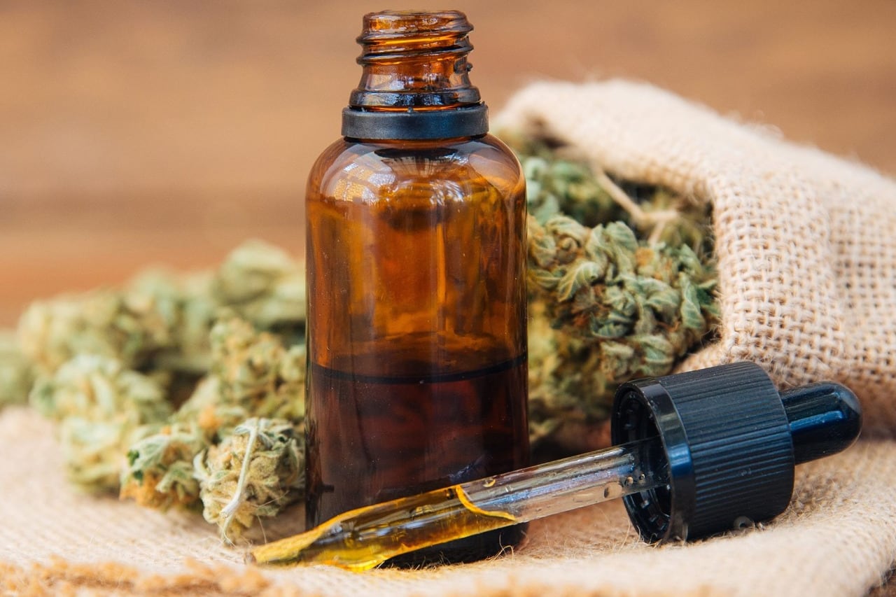 El laboratorio se aportará el producto farmacéutico.